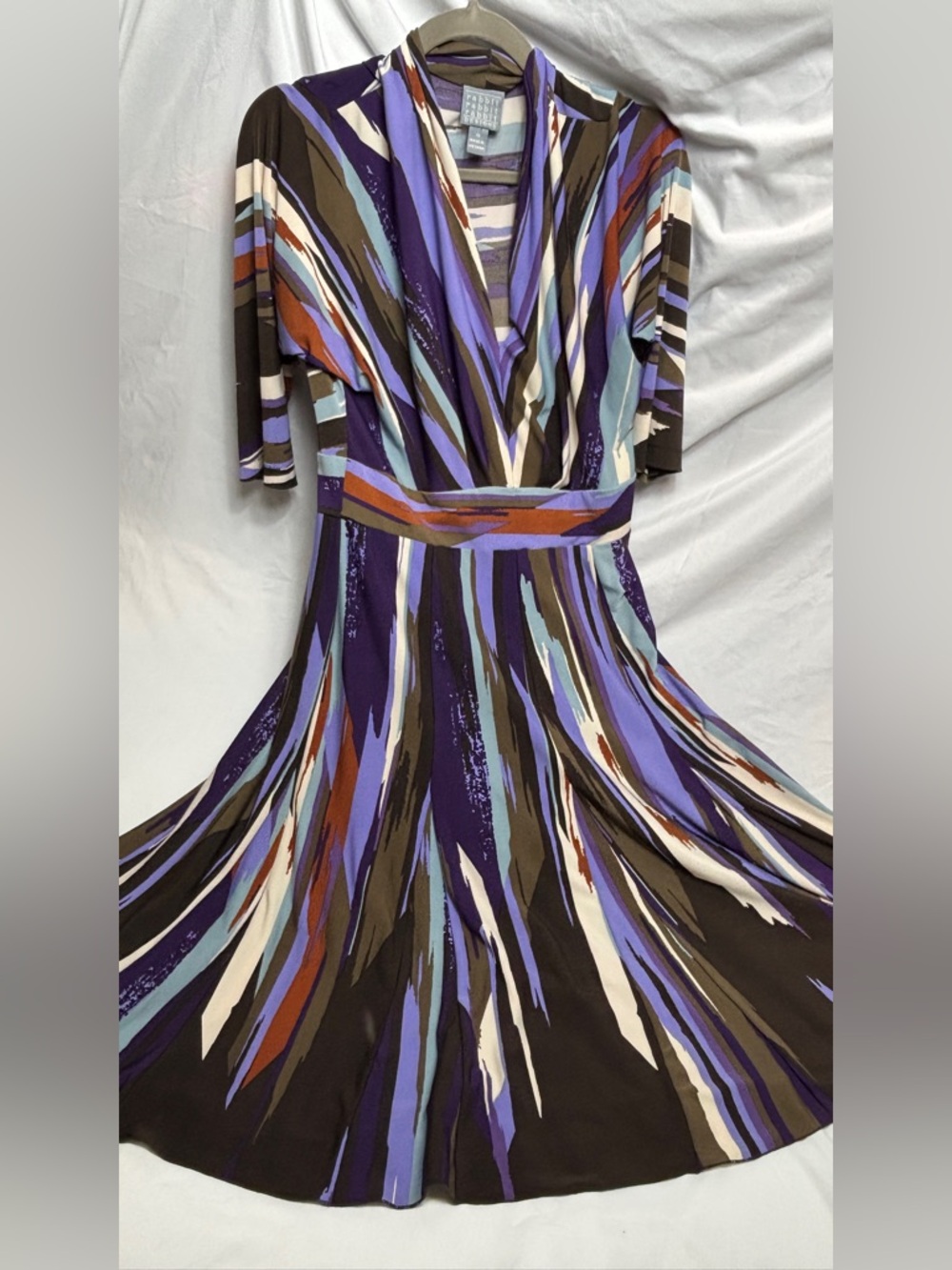 Rabbit, Rabbit, Rabbit - Sz 10
Abstract Stripe fit and flare dress